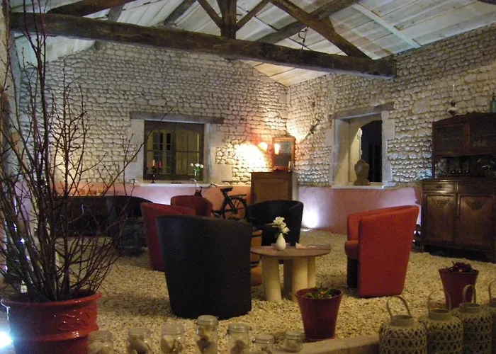 فندق مبيت وإفطار D'hotes Clos Des Pierres Blanches 3*