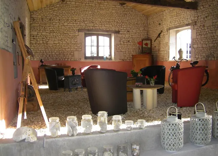 D'hotes Clos Des Pierres Blanches 3*